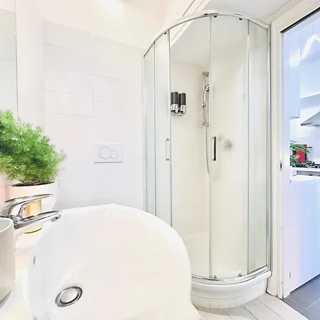 San Giovanni Lulus * Rome